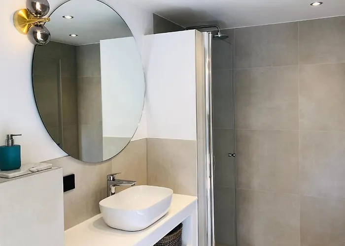 In Near * Noordwijkerhout